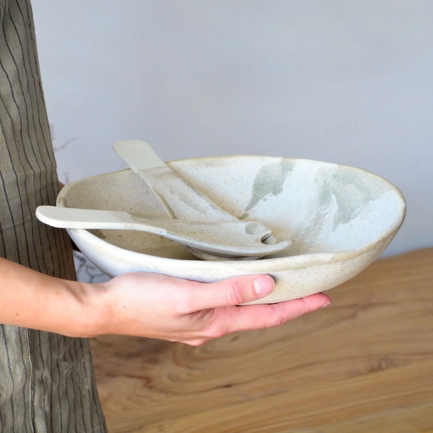 Kim Wallace Ceramic Serving bowl ~ Naturals