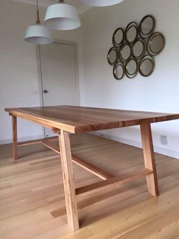 HVAR Dining Table