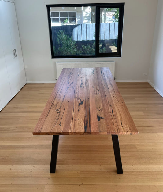 Craftsmanship of Reclaimed Timber Dining Tables