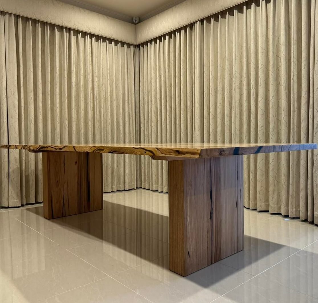 Messmate Live Edge Dining Table – Custom Made Excellence - Lumber Furniture